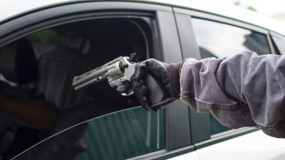 GettyImages 1074258054 carjacking