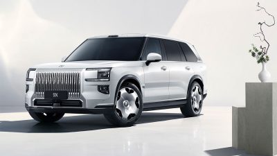 Zeekr 9X hybrid SUV